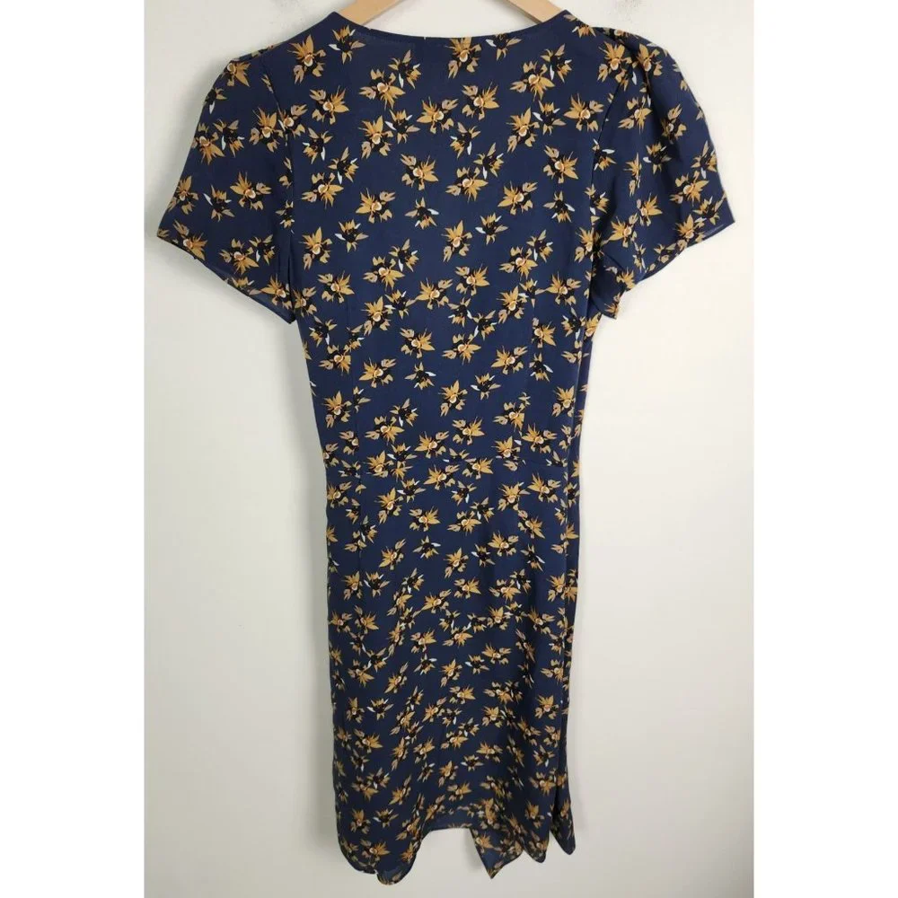 Saba Silk Women's Sz. 6 Floral 100% Silk Short Sleeve Wrap Dress - Picture 6 of 7